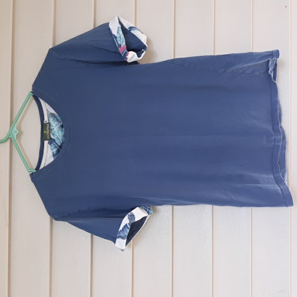 Womens medium coco republic shirt